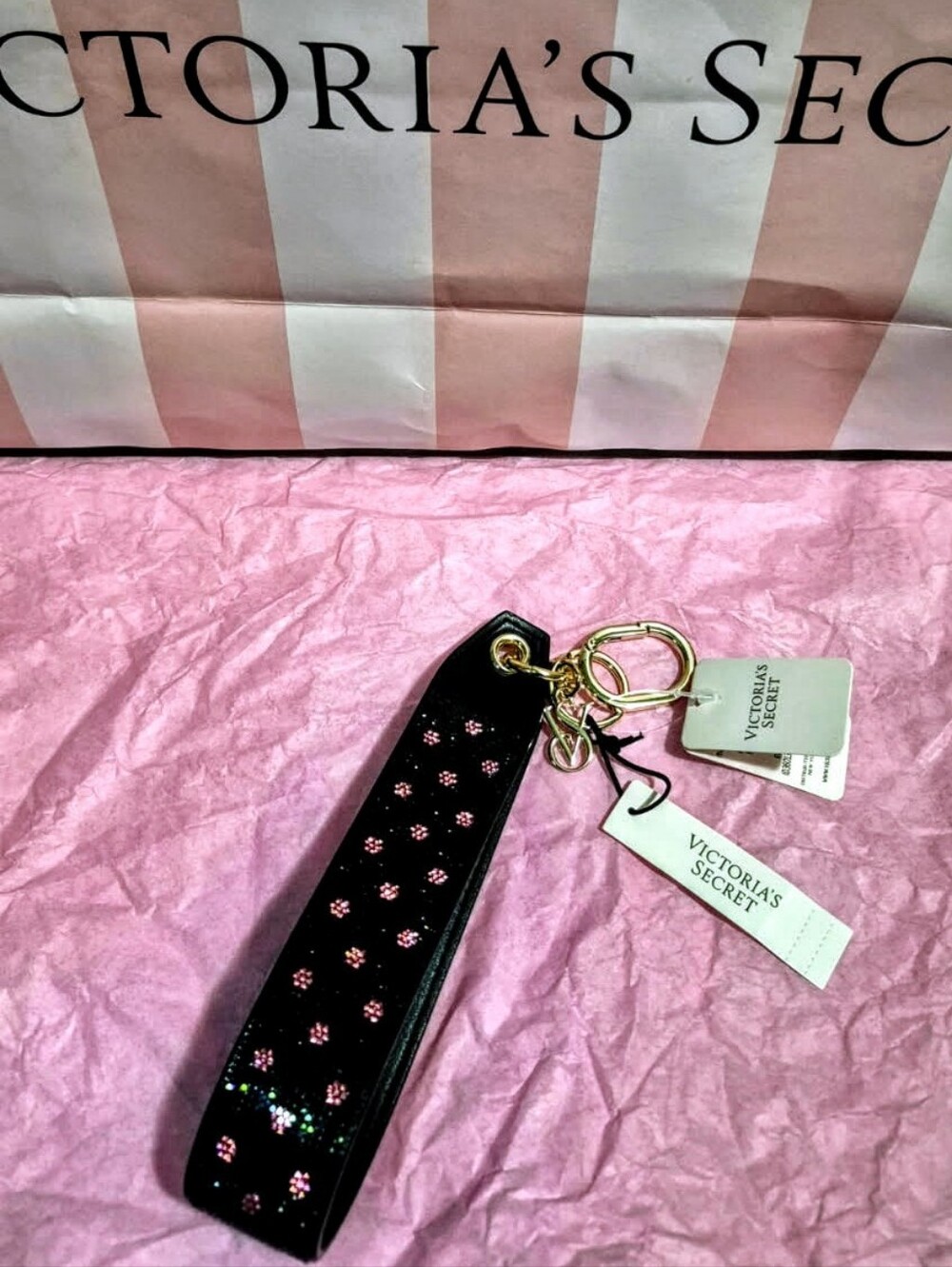 🌸*Victoria's Secret* Wristlet In Black SPARKLING Pink Rhinestone Flowers🌸 - Picture 4 of 4